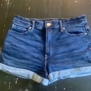 MIDI high rise stretch.